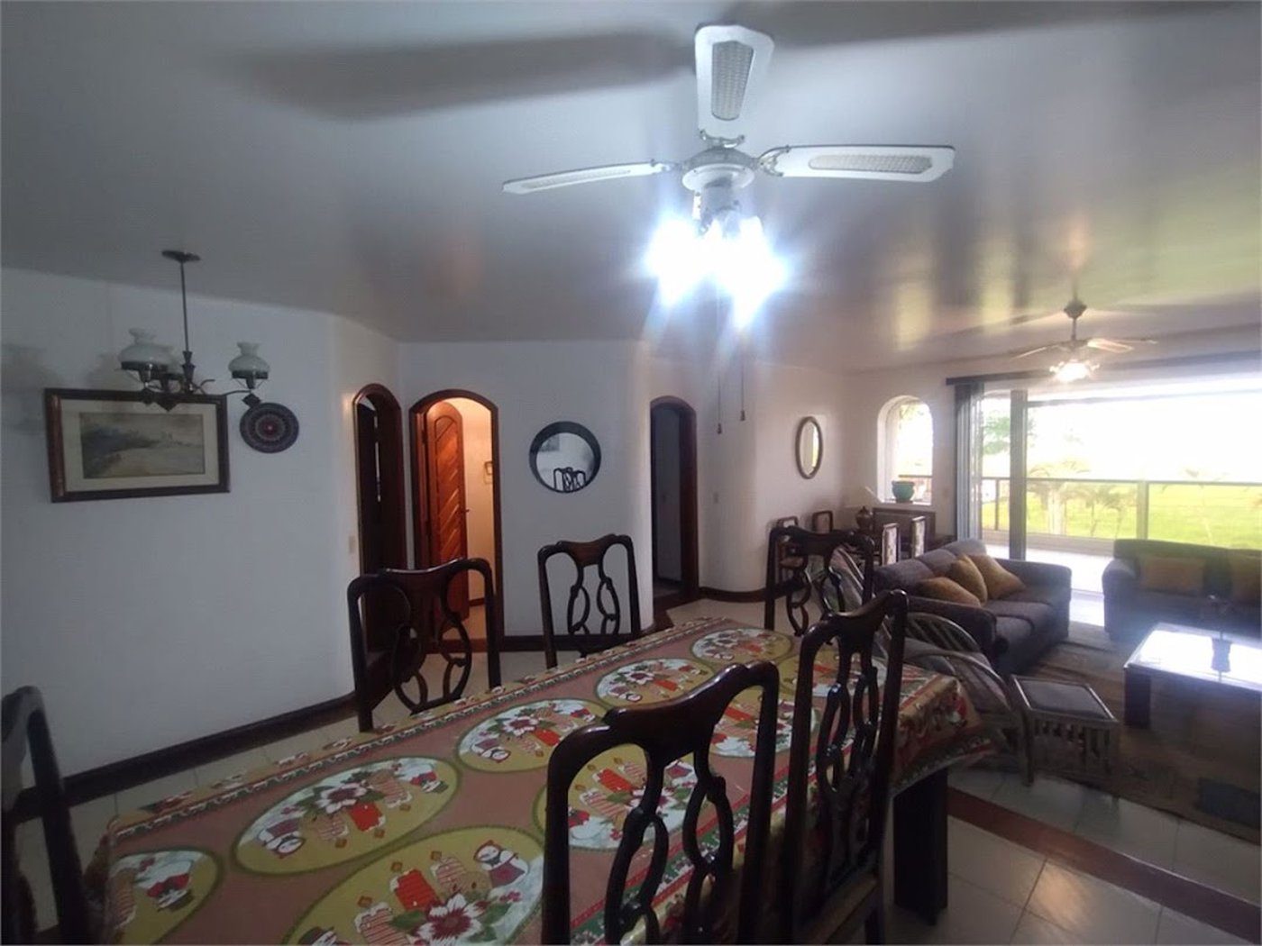 Apartamento com 4 dormitórios à venda, 145 m² por R$ 900.000,00 - Jardim das Conchas - Guarujá/SP