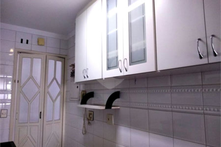 Apartamento à venda com 2 quartos, sendo 1 suíte, em Moema, São Paulo, SP
