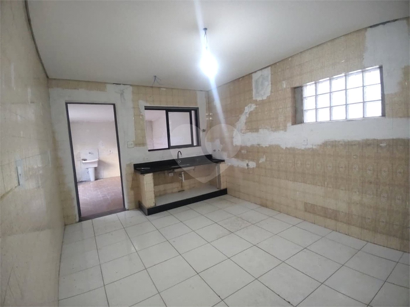 Sobrado à venda com 3 quartos, sendo 1 suíte,  em Tremembé, São Paulo, SP