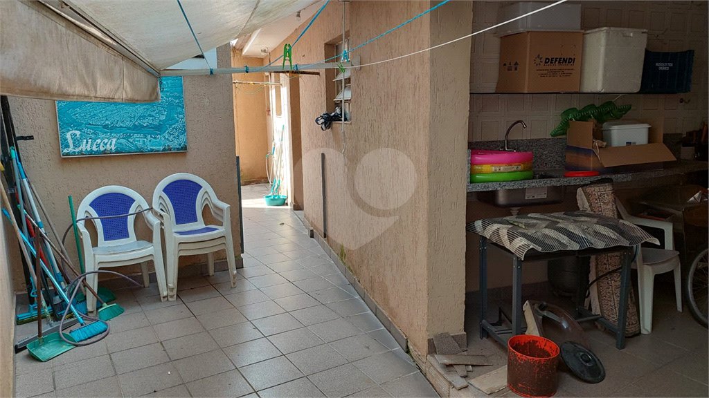Casa à venda com 7 quartos, sendo 2 suítes, em Jardim Londrina, São Paulo, SP