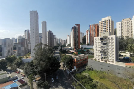 Apartamento à venda com 3 quartos, sendo 1 suíte,  em Vila Andrade, São Paulo, SP