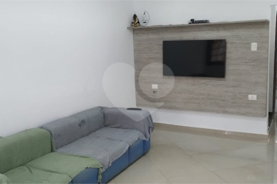 Sobrado à venda com 2 quartos em Tremembé, São Paulo, SP