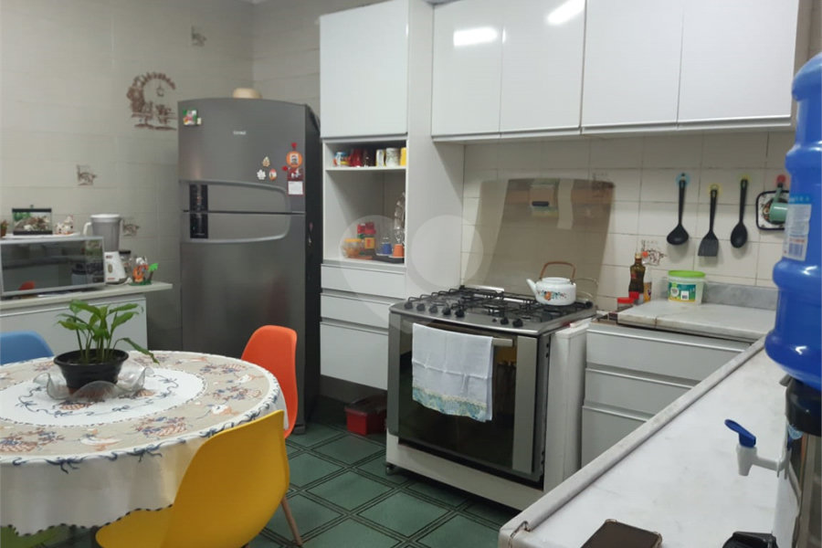 Sobrado à venda com 3 quartos, sendo 1 suíte, em Tremembé, São Paulo, SP