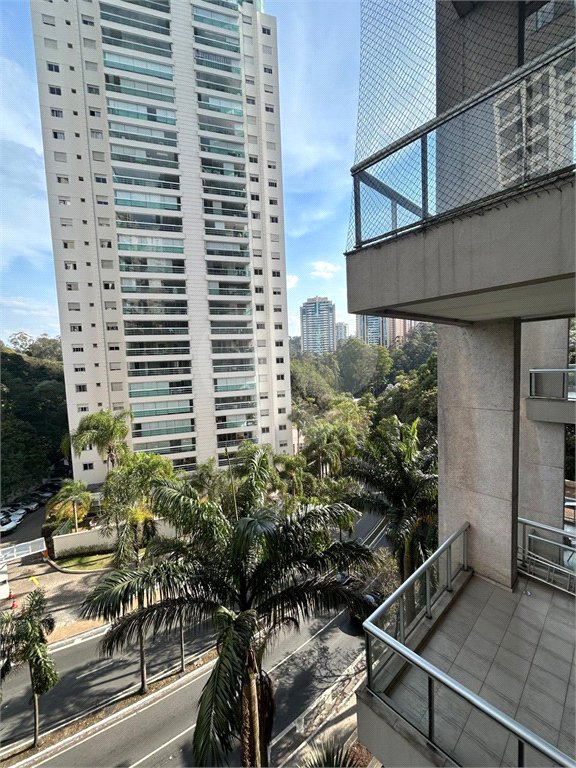 Apartamento à venda com 2 suítes em Parque do Morumbi, São Paulo, SP