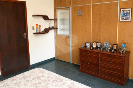 Casa à venda com 3 quartos, sendo 1 suíte,  em Chácara Japonesa, São Paulo, SP
