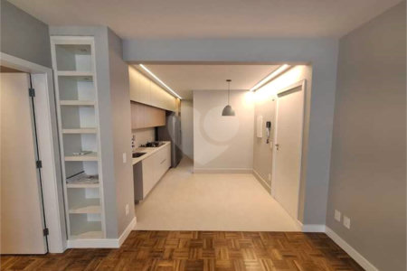Apartamento à venda com 3 quartos, sendo 1 suíte, em Itaim Bibi, São Paulo, SP