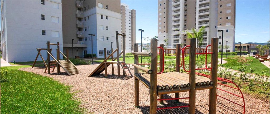 Apartamento à venda com 3 quartos, sendo 1 suíte,  em Vila Suissa, Mogi das Cruzes, SP