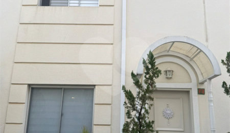 Casa à venda com 3 quartos, sendo 1 suíte,  no condomínio Villas de São Francisco, São Paulo - SP