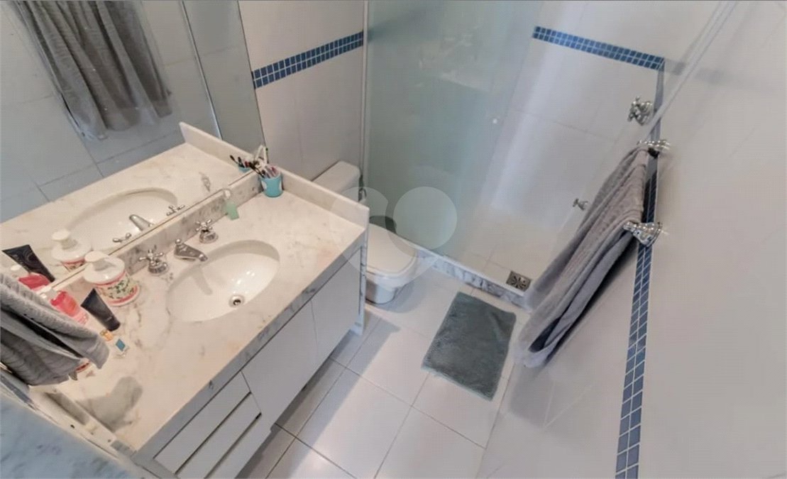 Apartamento à venda com 4 quartos, sendo 1 suíte,  em Copacabana, Rio de Janeiro, RJ