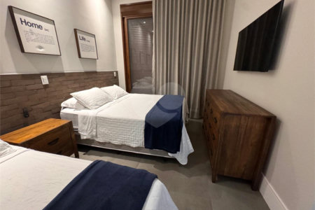 Casa à venda com 6 suítes no condomínio Vila Pinhal, Itirapina - SP