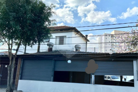Sobrado à venda com 3 quartos, sendo 1 suíte, em Vila Vitório Mazzei, São Paulo, SP