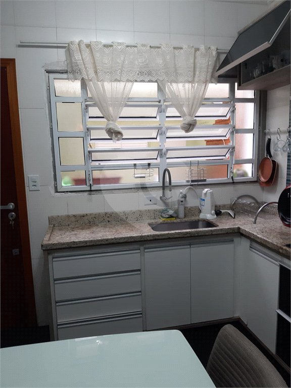 Casa à venda com 4 quartos em Jardim Peri, São Paulo, SP