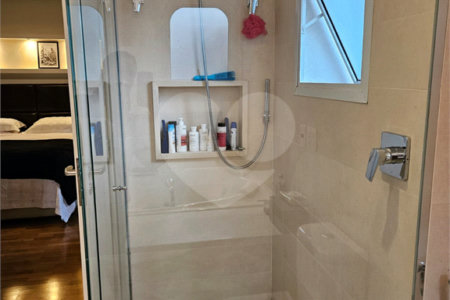 Apartamento à venda com 3 suítes em Indianópolis, São Paulo, SP