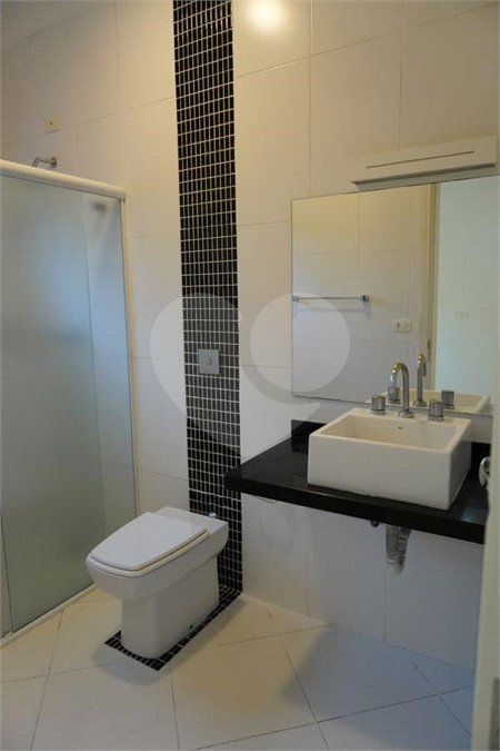 Casa para alugar com 4 quartos, sendo 2 suítes, no condomínio Mont Serrat, Salto - SP