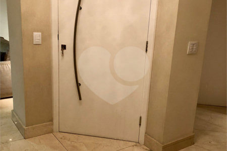 Apartamento à venda com 3 suítes em Tatuapé, São Paulo, SP