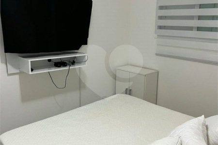 Apartamento à venda com 2 quartos, sendo 1 suíte, no Centro, Mongaguá, SP