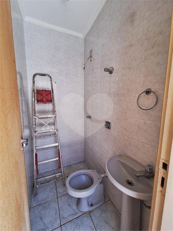 Casa à venda ou para alugar com 4 quartos, sendo 2 suítes,  em Santa Rosa, Vinhedo, SP