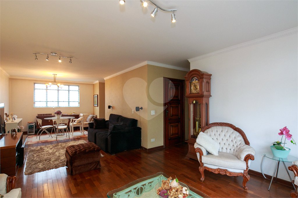 Apartamento à venda com 4 quartos, sendo 1 suíte, em Chácara Santo Antônio (zona Sul), São Paulo, SP