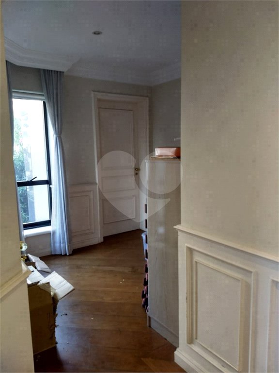Apartamento à venda com 4 quartos, sendo 3 suítes, em Aclimação, São Paulo, SP