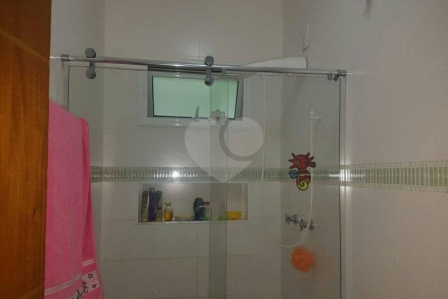 Sobrado à venda com 4 quartos, sendo 2 suítes, em Santana, São Paulo, SP