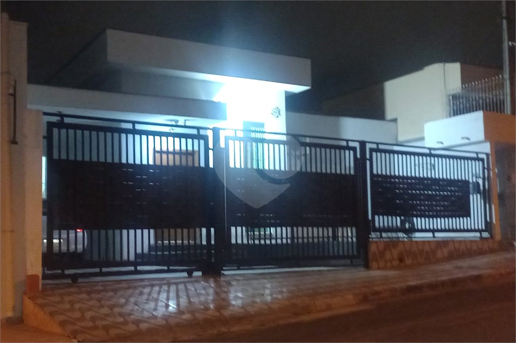 Casa à venda com 2 quartos, sendo 1 suíte, em Vila Domingues, Votorantim, SP