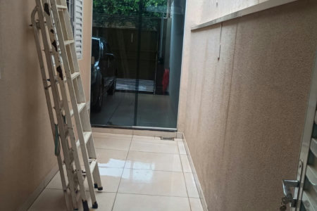 Casa à venda com 3 quartos, sendo 1 suíte, em Jardim Orlando Mastrocola, Votuporanga, SP