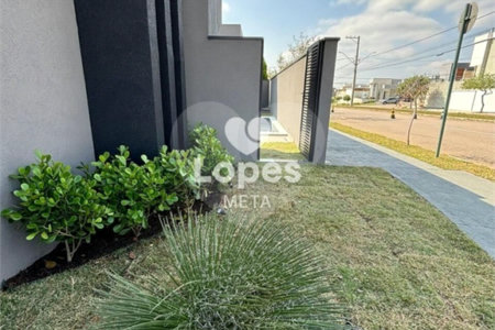 Casa à venda com 3 quartos, sendo 1 suíte,  no condomínio Terras do Vale, Caçapava - SP