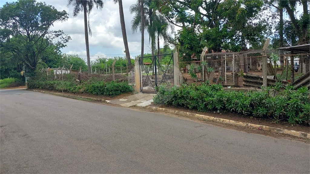 Chácara à venda com 4 quartos no Centro, Araçoiaba da Serra, SP