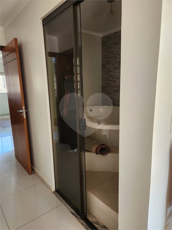 Casa à venda ou para alugar com 3 quartos, sendo 1 suíte, em Jardim Primavera, Araraquara, SP