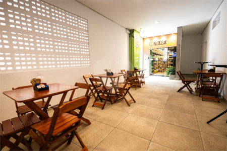 Apartamento à venda com 5 quartos, sendo 4 suítes,  em Parque Reboucas, São Paulo, SP