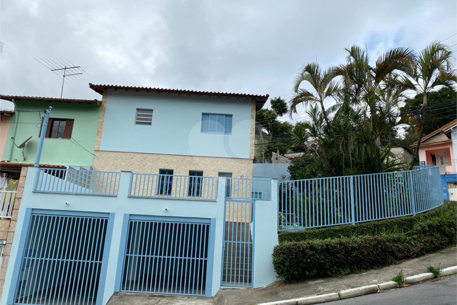 Sobrado à venda com 2 quartos em Tremembé, São Paulo, SP