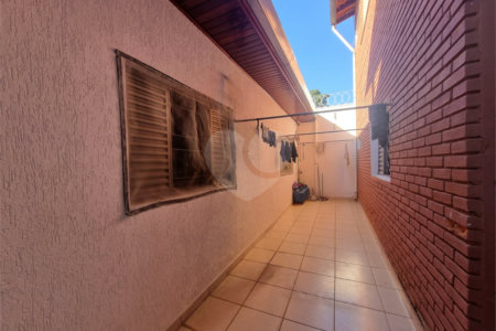 Casa à venda com 4 quartos, sendo 1 suíte, em Jardim São Carlos, Sorocaba, SP