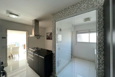 Apartamento à venda com 3 suítes em Vila Andrade, São Paulo, SP