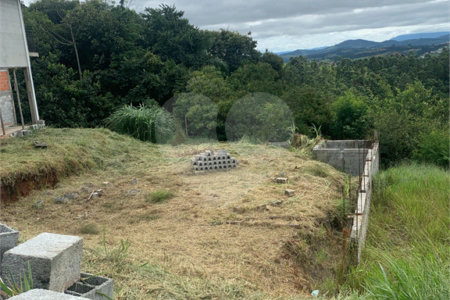 Terreno à venda em Cachoeirinha, Bom Jesus dos Perdões, SP