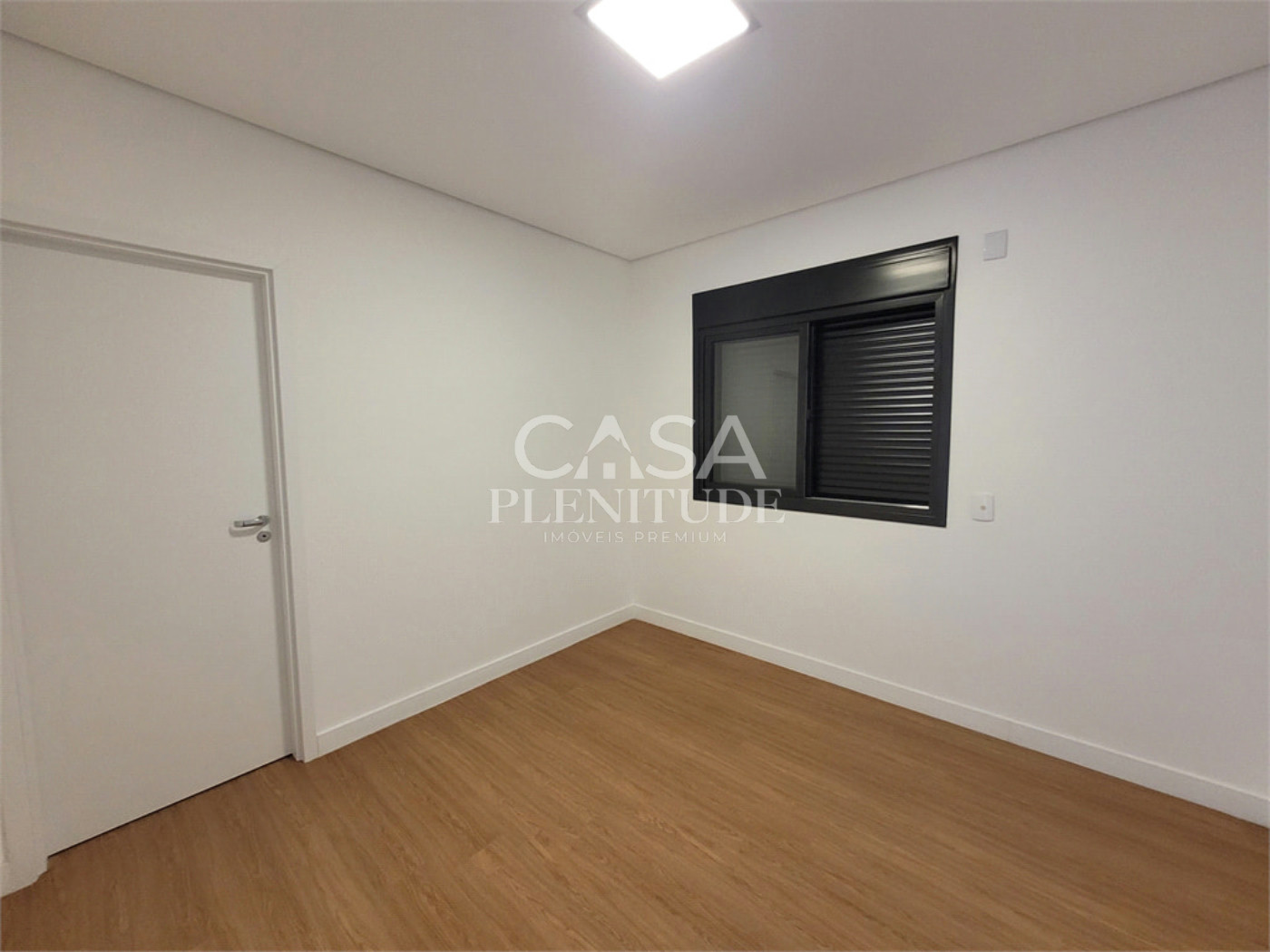 Casa em condomínio à venda com 5 quartos, sendo 4 suítes, em Alphaville Nova Esplanada, Votorantim, SP
