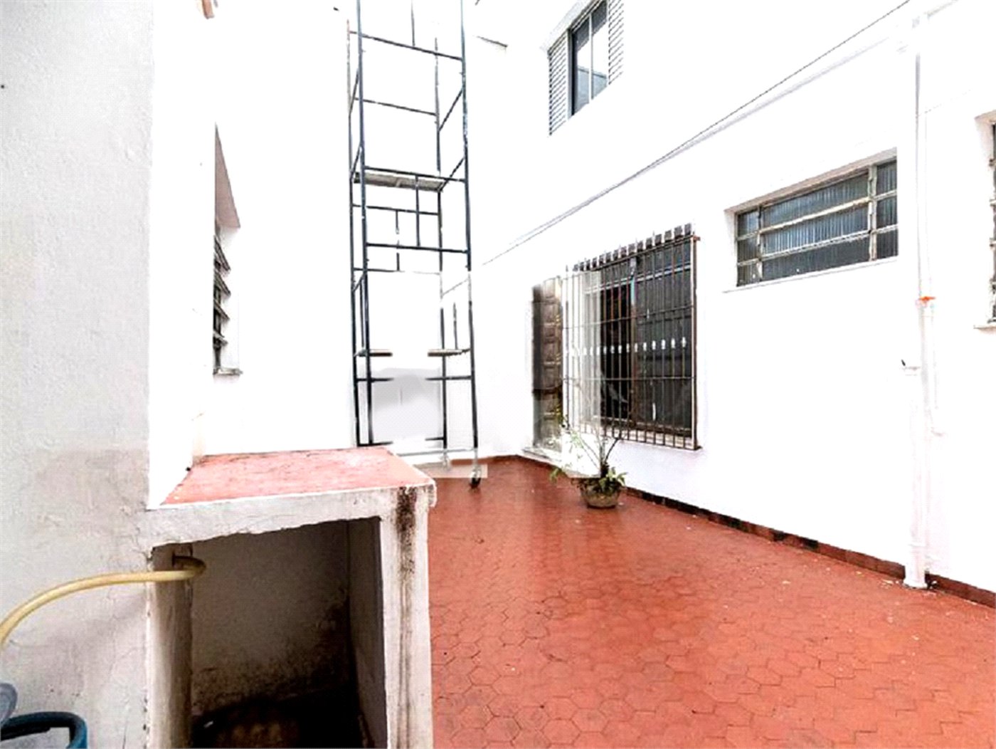 Casa à venda com 4 quartos, sendo 2 suítes, em Indianópolis, São Paulo, SP