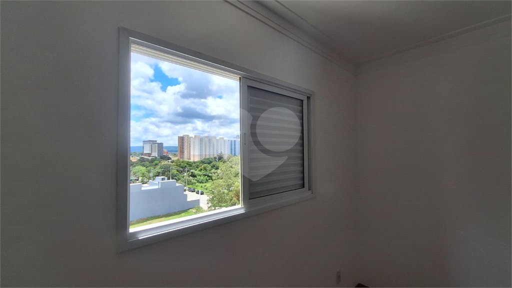 Apartamento à venda com 3 quartos, sendo 1 suíte,  em Parque Campolim, Sorocaba, SP