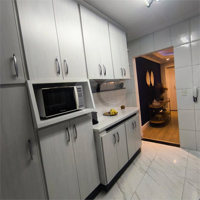 Sobrado à venda com 3 suítes em Vila Carrão, São Paulo, SP