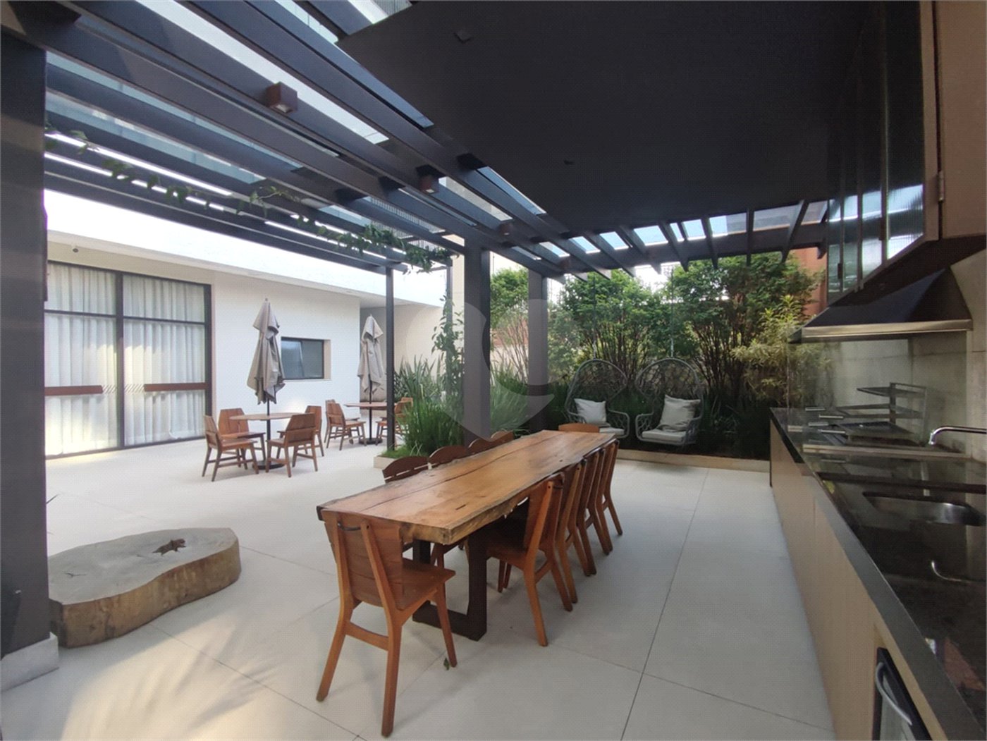 Apartamento à venda com 4 suítes em Jardim Leonor, São Paulo, SP