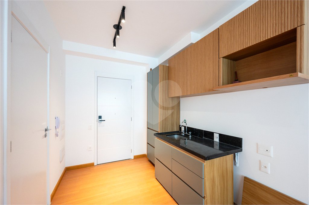 LINDO STUDIO DE 32M² PRÓXIMO DE TUDO