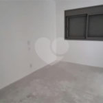 Apartamento à venda com 3 suítes em Moema, São Paulo, SP