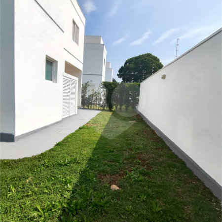 Casa de Vila à venda com 3 quartos, sendo 1 suíte, em Loteamento Jardim Morumbi, Atibaia, SP