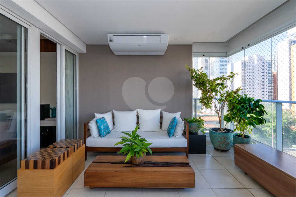 Apartamento à venda com 2 suítes em Brooklin, São Paulo, SP