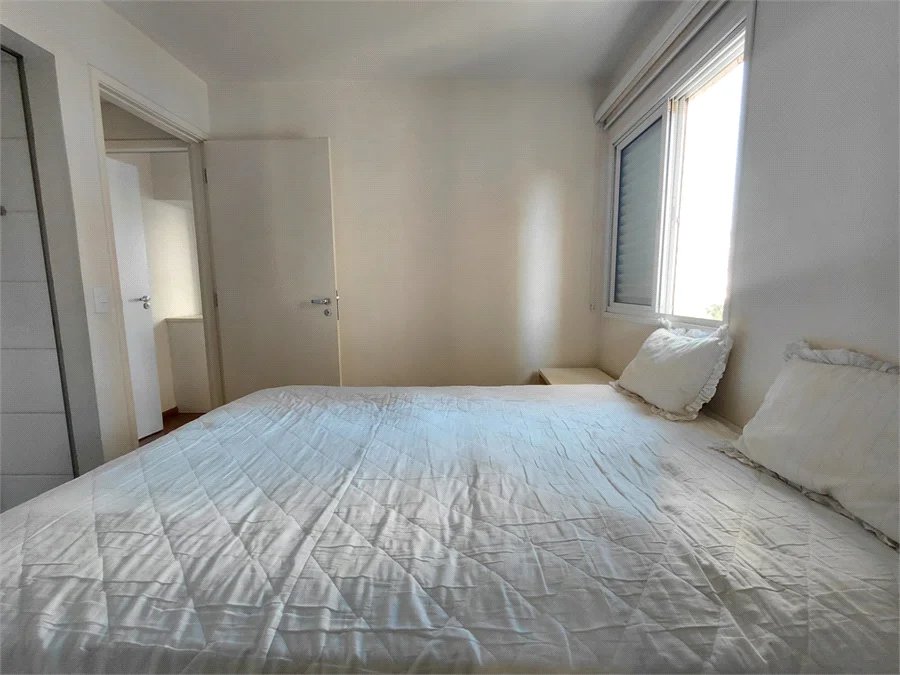 Apartamento à venda com 3 quartos, sendo 1 suíte,  em Vila Romana, São Paulo, SP