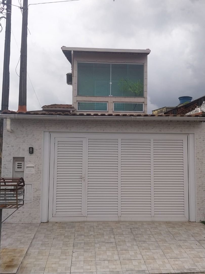 Casa à venda, 204 m² por R$ 585.000,00 - Vila Mateo Bei - São Vicente/SP