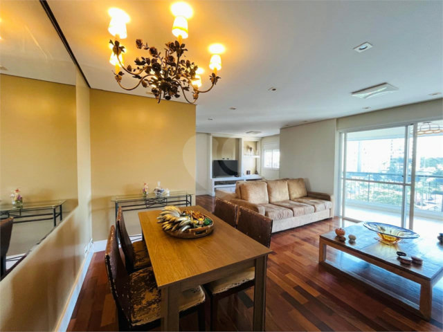 Apartamento à venda com 3 quartos, sendo 2 suítes,  em Jardim Marajoara, São Paulo, SP