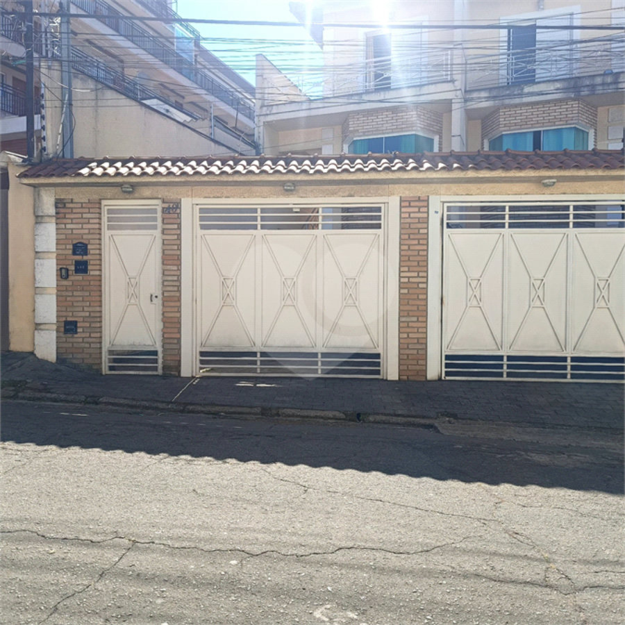 Sobrado à venda com 3 suítes em Vila Nivi, São Paulo, SP