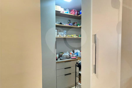 Apartamento à venda com 3 quartos, sendo 1 suíte, em Indianópolis, São Paulo, SP