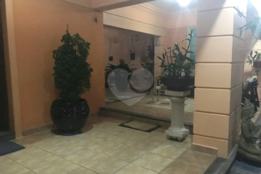 Casa à venda com 5 quartos, sendo 3 suítes, em Alto da Lapa, São Paulo, SP