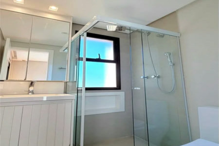 Belíssimo apartamento Ed. Four Seasons - Rua Almansa, 225 - Vila Andrade 2 suites com 3 vagas